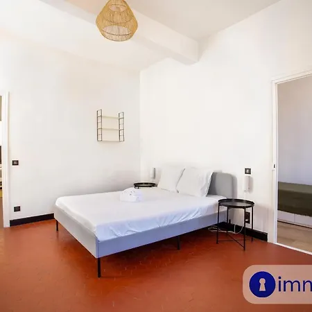 Air-conditioned In The Heart Of Old *