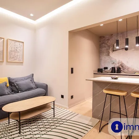 Apartament Air-conditioned In Old