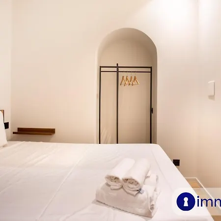 Air-conditioned In Old Apartament *